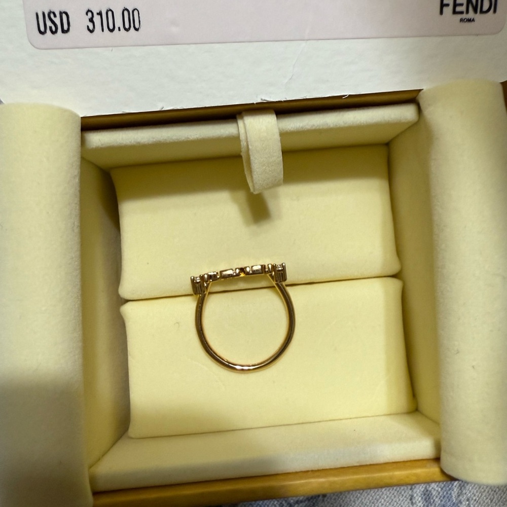Fendi Ring - Picture 6 of 8